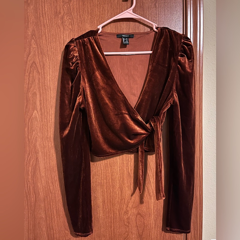 Forever 21 fall/holiday long sleeve Size M - Picture 1 of 1